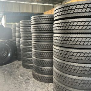 11R22.5 truck tires for sale
